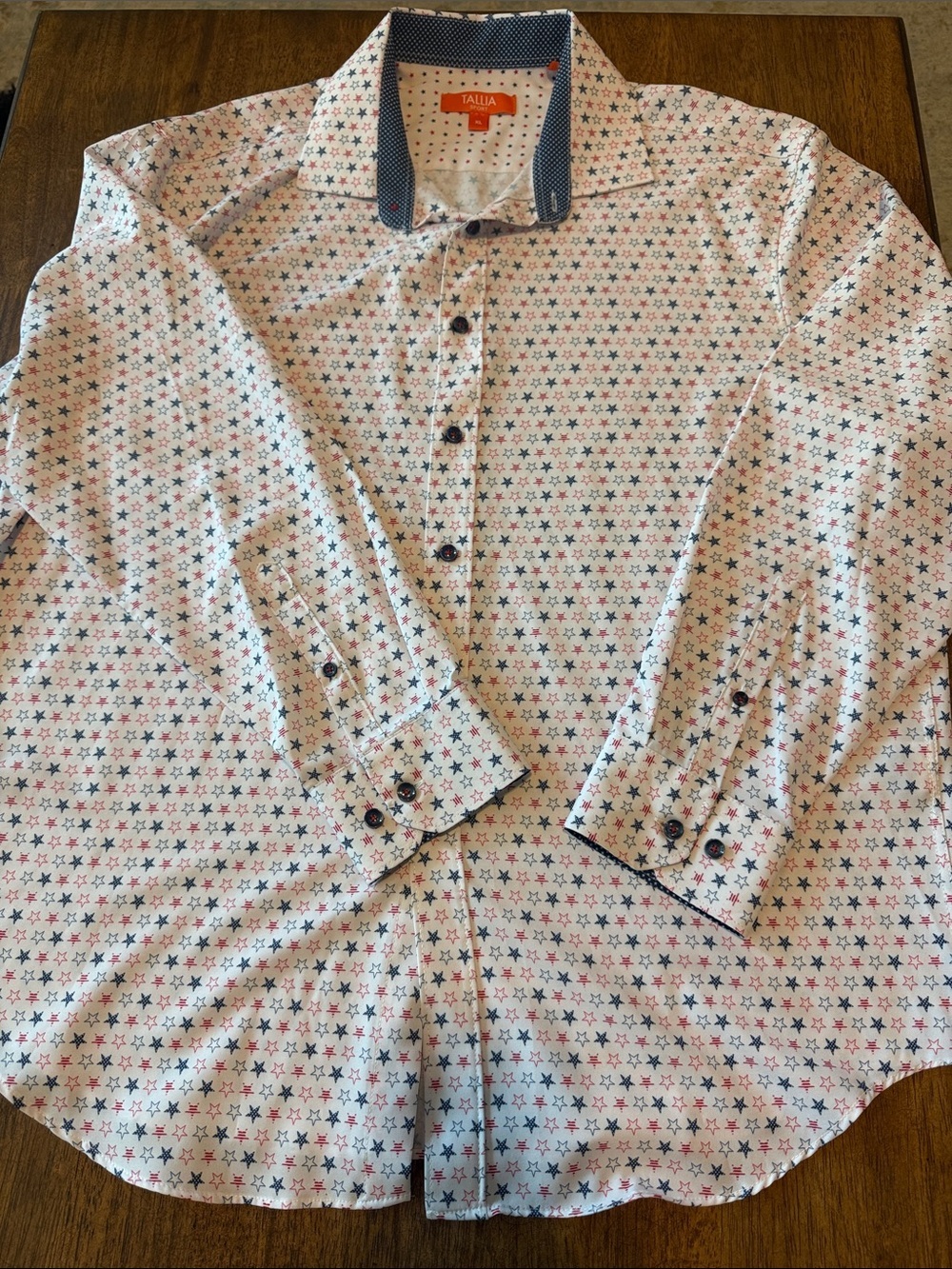 Men’s Red White and Blue Shirt Size XL
